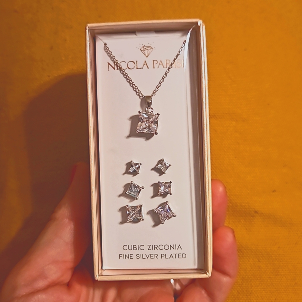 cubic zirconia fine silver plated, NEW Nicole Parisi